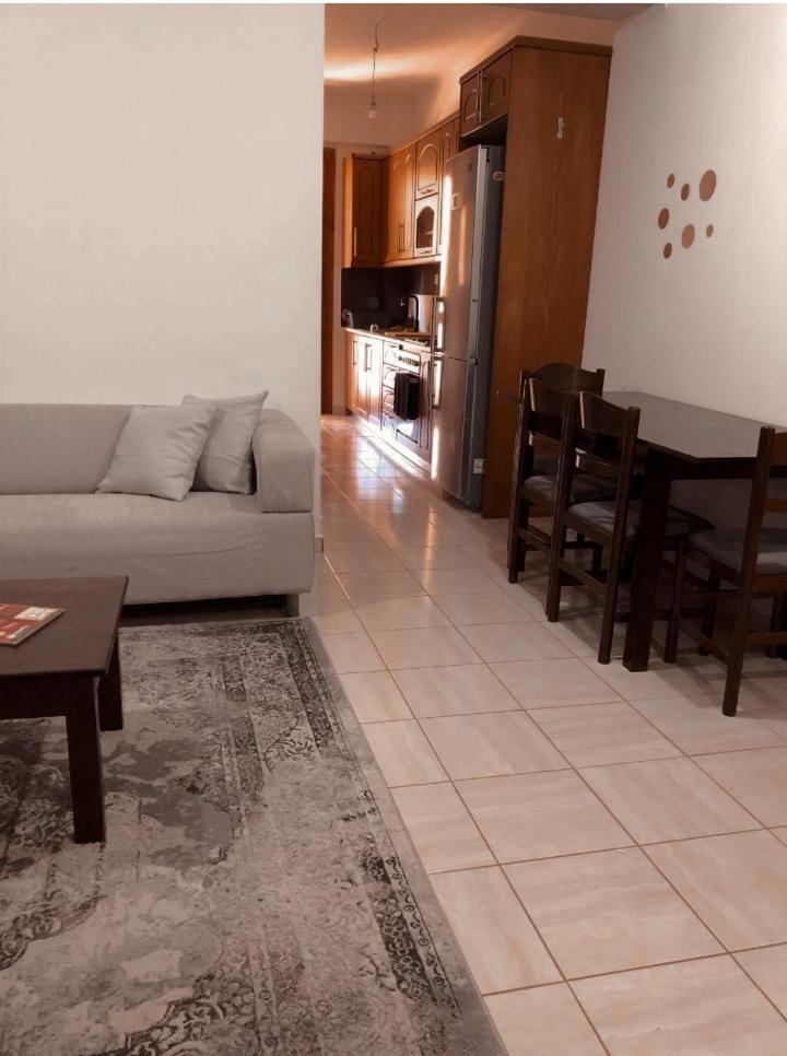 Spartan Townhouse 3 Leonidas